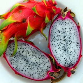 Dragon fruit (Pitaya)